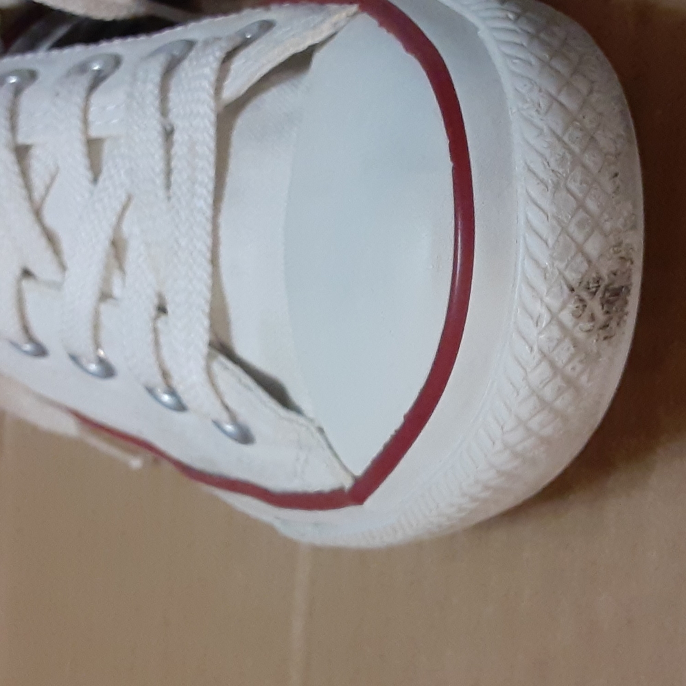 Converse sneakers - Picture 7 of 16